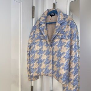 Express Women's Blue and Cream Houndstooth Blazer